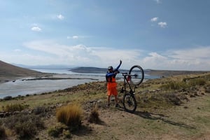 Puno: Sillustanis gravar, cykeltur – historia och natur