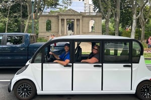 2 Hour Electric Cart Tour of Philadelphia with Local Guide