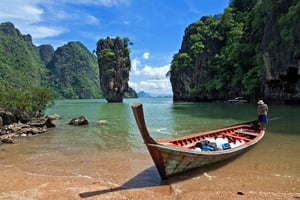 Da Phuket: Gita in barca Longtail all'isola di James Bond