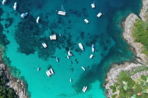 Da Phuket: escursione di un giorno alle isole Raya, Coral e Maiton con trasferimento