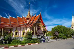 Phuket: City Highlights Tour with Old Town & Temples