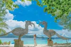 Phuket: Excursão à praia de Kahung com snorkeling e desportos aquáticos