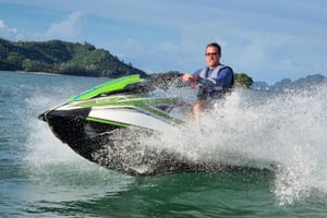 Phuket: Aluguer de jet ski na baía de Patong com guia