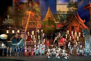 Phuket: Siam Niramit + Jantar Buffet + Traslado