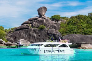 Phuket: Similan Islands Tour med Premium Speed Catamaran