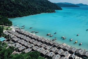 Phuket : Isola di Surin in motoscafo