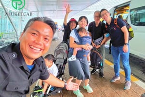 Van privato dall'aeroporto di Phuket a Khaolak