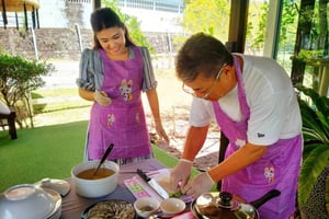 Lezione di cucina thailandese e vita nella natura nel santuario