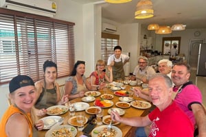 プーケット：タイ料理教室（4品と市場訪問）