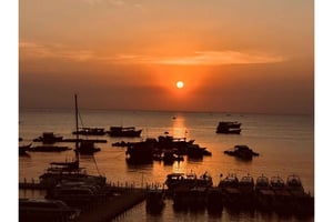 Phu Quoc: Bootstour bei Sonnenuntergang mit Tintenfischfang