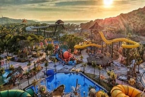 Phu Quoc Highlights: Hon Thom Cable Car & Aquatopia