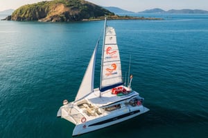 Phu Quoc: Sunrise Yacht Cruise with BBQ Lunch & Snorkeling
