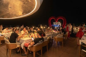 Phu Quoc : croisière nocturne au coucher du soleil avec soirée DJ