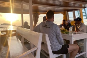 Circuit de la rivière Rouge - Pêche en haute mer en bateau à Phu Quoc