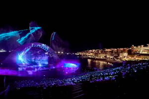 Sunset Town – Kiss of the Sea Show med privat transport