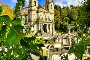 Desde Oporto: Excursión de un día a Braga y Guimarães con almuerzo