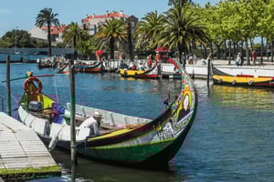 Do Porto: Viagem de 1 dia a Coimbra e Aveiro com passeio de barco