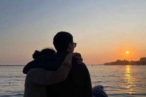 Crociera privata sul Douro: tramonto e 6 ponti, Porto