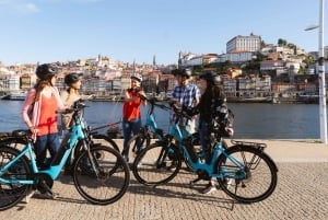 Porto: Riverside Panoramic E-Bike Tour