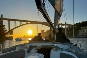 Porto: Segeln, Schlürfen & Genießen: Douro-Bootstour mit Weinprobe