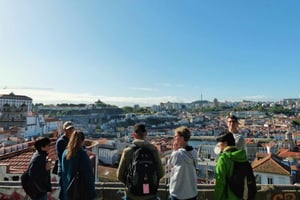 Porto: Omvisning til fots ved soloppgang for små grupper