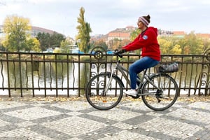 Excursión en bicicleta por el campo desde Praga hasta el Castillo de Karlstejn
