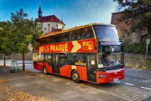 Prag: Big Bus Hop-on Hop-off Tour og Vltava River Cruise