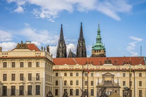 Prague Castle: Small-Group Tour with a local guide