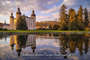 Praha: Krkonoše-vuorten ja kaupunkien päiväkierros