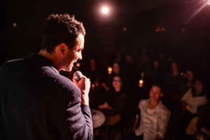 Praag: NYE met comedyshow, onbeperkt drankjes en vuurwerk