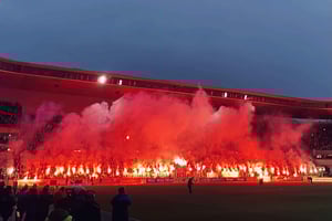 Praga: Assistere a una partita di calcio dello Slavia o dello Sparta con un abitante del luogo