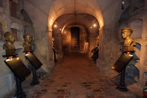 Praga: Wycieczka śladami II wojny światowej z lokalnym historykiem MAŁA GRUPA