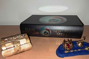 Yksityiskierros Dan Brownin Prahassa: Salaisuuksien salaisuus