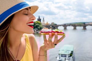 Privat rundtur med traditionell tjeckisk mat och Prags gamla stadsdel