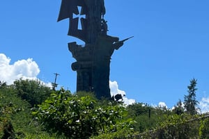 サンファン-アレシボ：中西部遠征の滝とビーチ