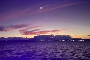 Sip & Sail: Sonnenuntergangsfahrt mit Drinks und Vorspeisen