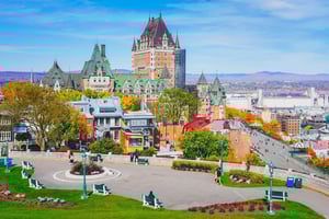 Von Montreal aus: Ganztagestour durch Quebec City mit Kreuzfahrt