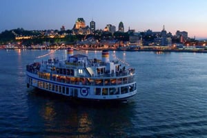 Québec City: Abendkreuzfahrt mit Live-DJ