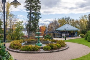 Quebec: Montmorency Falls and Basilica Private Half-Day Tour