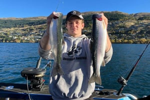 Lake Wakatipu: 3 Hour Fishing Adventure by Boat