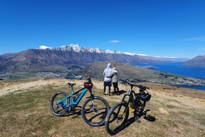 Tour guidato in e-bike di montagna - Pedala verso il cielo