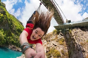 Queenstown: Kawarau Bridge Bungy - O primeiro bungee jump do mundo!