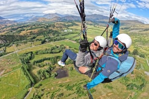 Queenstown: Experiencia en parapente biplaza