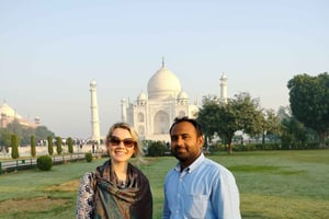 Agra: Guidad tur till Taj Mahal med fotograf och uthyrning av sari