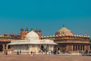 Delhi Agra Jaipur Transfer with Fatehpur Sikri & Stepwell