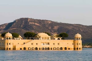Delhi : visite d'une journée au Fort d'Ambre de Jaipur avec transfert au Palais de la Ville