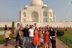 Vanuit Delhi: 2 dagen Privétour Taj Mahal & Agra met overnachting