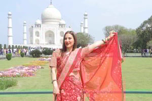 From Delhi: 3-Day Golden Triangle Luxury Tour by AC Car