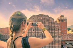 Au départ de Delhi : visite privée d'une jounée des sites incontournables de Jaipur