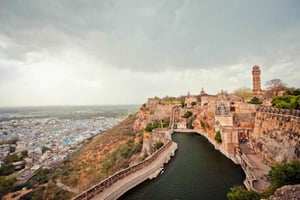 Von Udaipur aus: Tagestour zum Chittorgarh Fort mit Transport